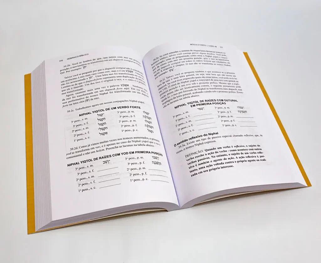 Livro Hebraico Bíblico